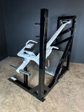 Pendulum Squat