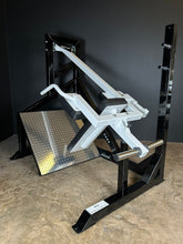 Pendulum Squat