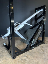 Pendulum Squat