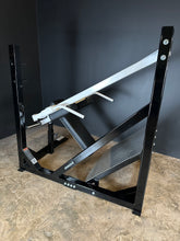 Pendulum Squat